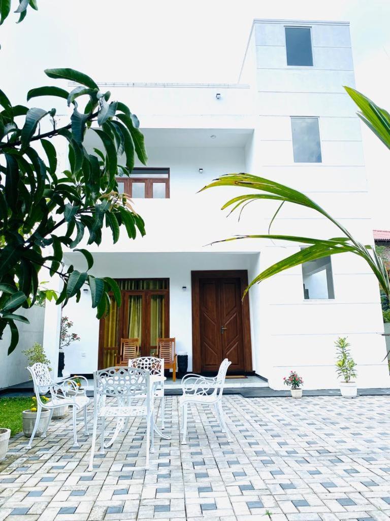 Twinstop Villa Minuwangoda Exterior photo